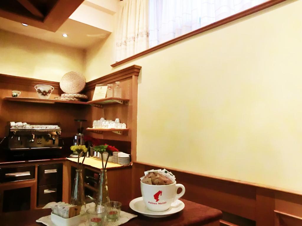 Roma Hotel 3*